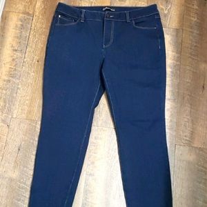 Miss Poured in Blue size 12 jeans